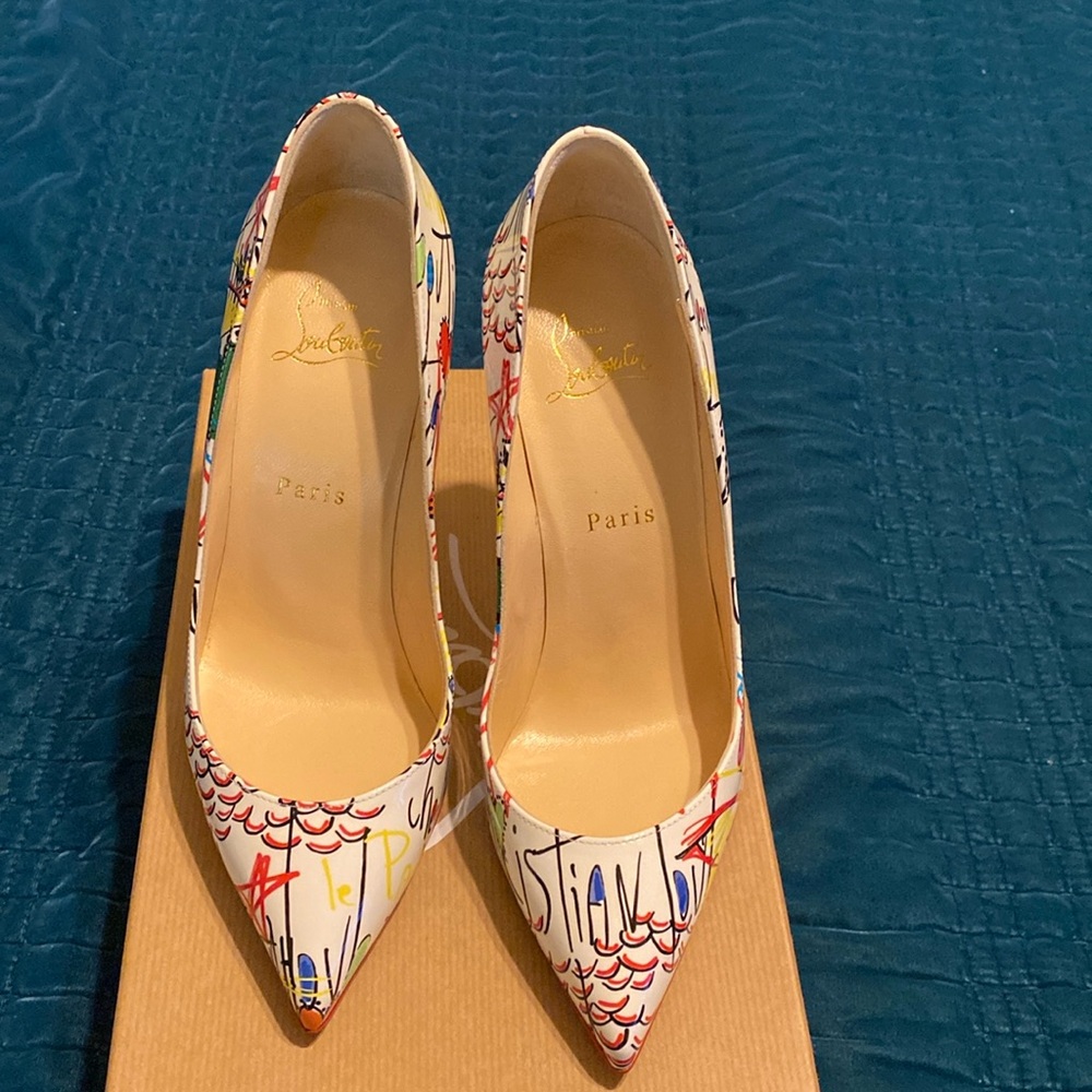 Graffiti pumps